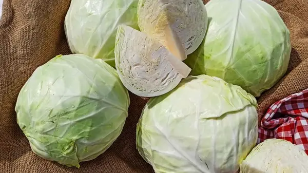 Капуста подорожала почти вдвое: как за выходные изменились цены на овощи и фрукты