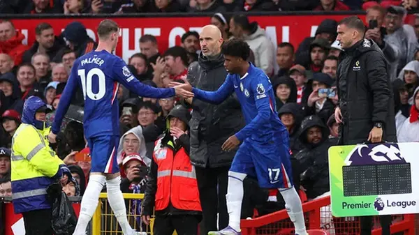 25 минут и три замены: Челси входит в историю АПЛ, первым сделав это