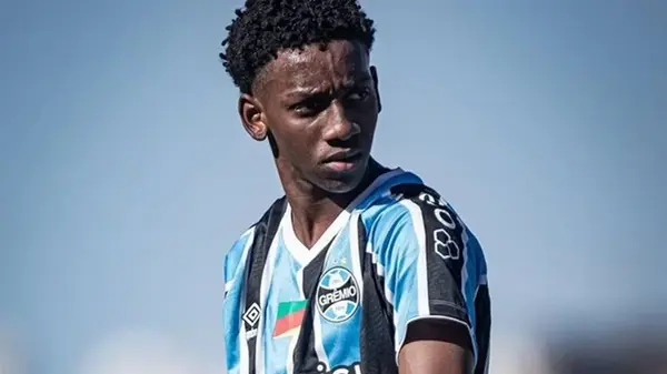 Шахтер все еще нацелен на бразильского таланта из Гремио