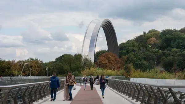 До +27, местами небольшой дождь: какой будет погода в Украине завтра