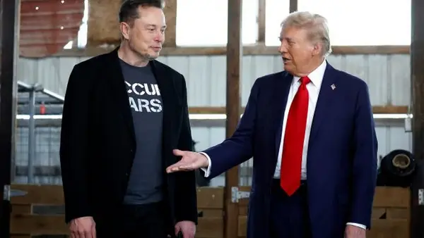 Трампа заметили с Маском после долговременной ссоры: о чем говорили