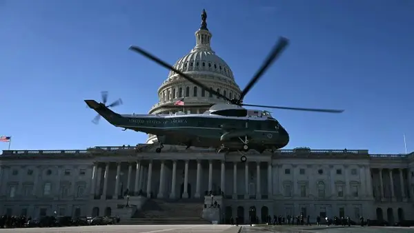 В США задержали мужчину, нацелившего лазерную указку на вертолет Трампа, — СМИ