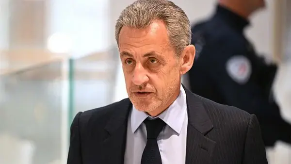 Саркози приговорили к пяти годам лишения свободы