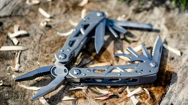 Мультитул для военных: какие функции обязательны