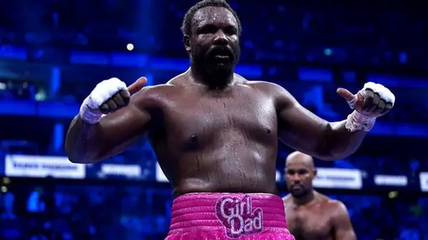 50-й бой в карьере у Дерека Чисоры пройдет при участии Чжана Чжилэя