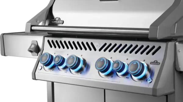 Як правильно доглядати за газовим грилем Napoleon, щоб він служив роками