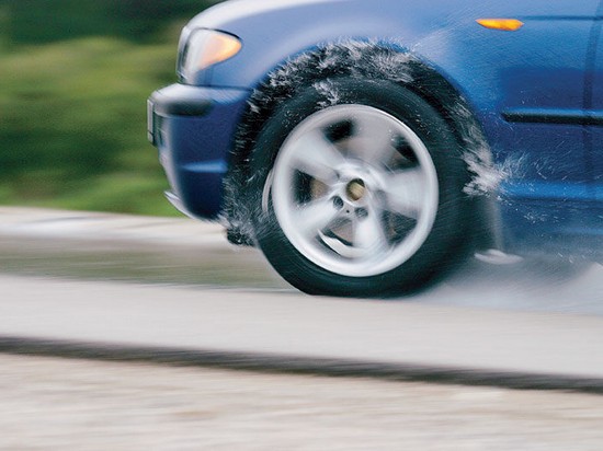 Новинка для автомобилистов: шины с несимметричным узором протектора