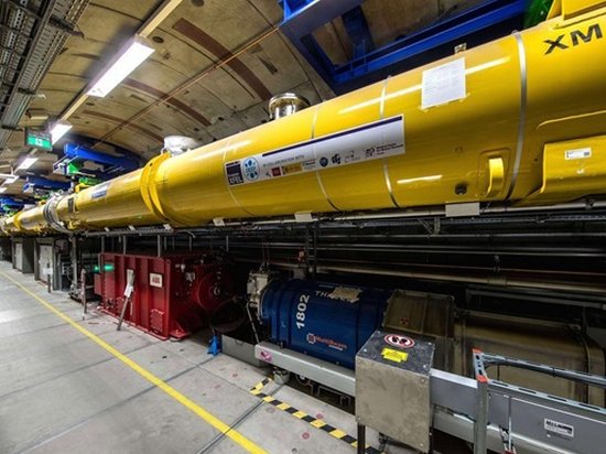 Самый крупный в мире лазер совершил свой первый выстрел