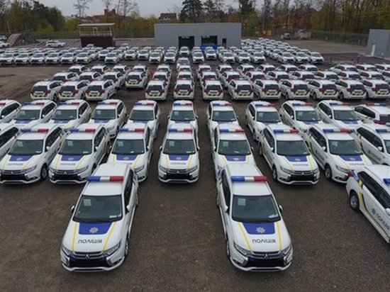 Украинские полицейские получили первую партию Mitsubishi