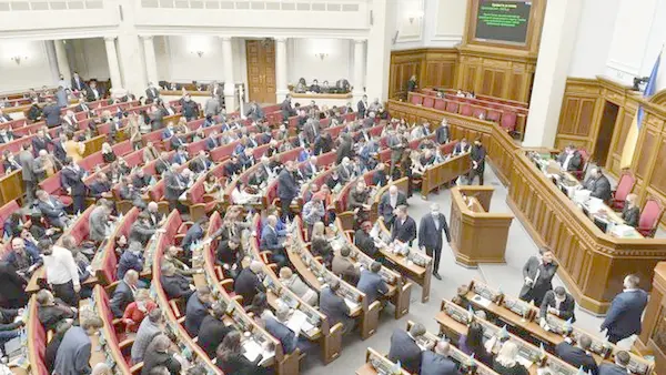 По 50 тысяч гривен при рождении ребенка: Комитет согласовал новые выплаты