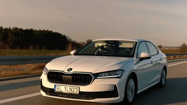 Дизельная Škoda Superb установила рекорд, проехав 2831 км на одном баке