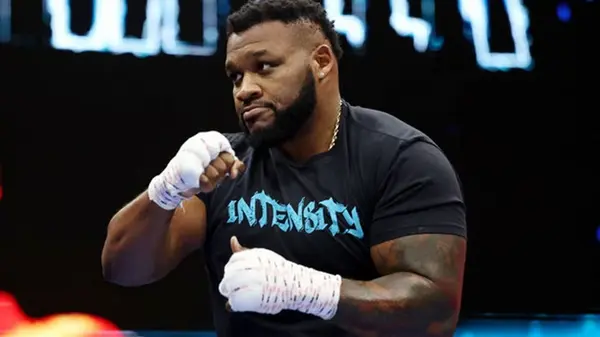 Отказ Чисоры от боя вызвал у Миллера недоумение: почему 50-й бой не с ним?