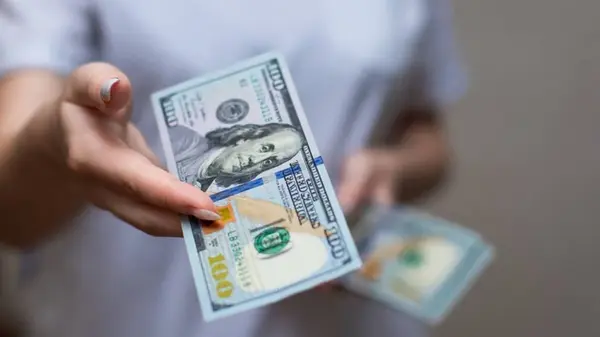 Курс доллара и евро в Украине 9 ноября: появился прогноз, что будет с валютой сегодня