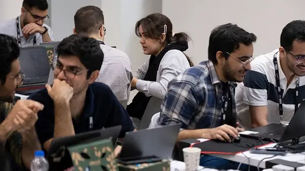 В мире появилась новая религия: люди молятся искусственному интеллекту