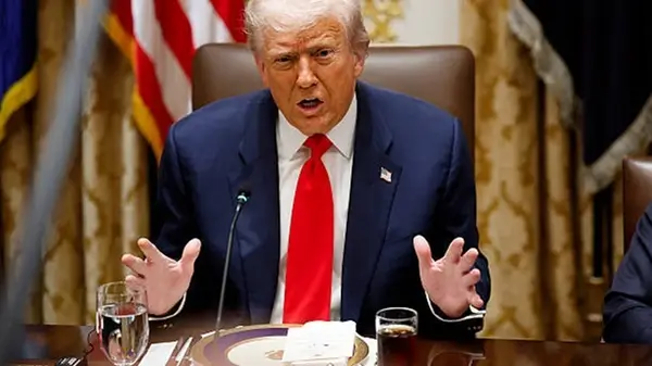 Белый дом сейчас не подходит для приема лидера Китая — Трамп