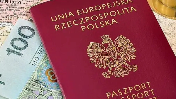 Громадянство Польщі для українців: з чого почати