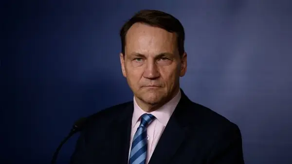 Украина может вступить в ЕС в начале 2030-х, — Сикорский