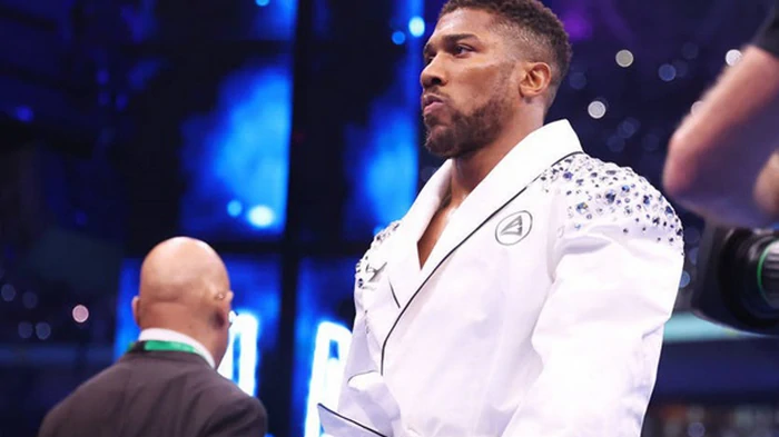 Джошуа объяснил, почему решил выйти на ринг против Пола