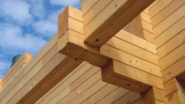 Клееный брус: полный гид по материалу