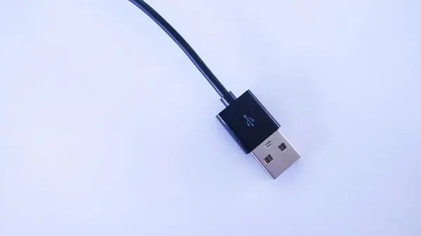 Что произойдет, если подключить кабель USB 2.0 к порту USB 3.1