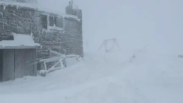 На горе Пип Иван 12 градусов мороза
