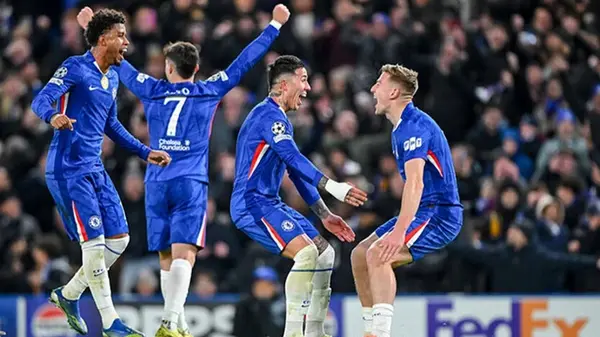 Челси уверенно переиграл Барселону, использовав численное преимущество