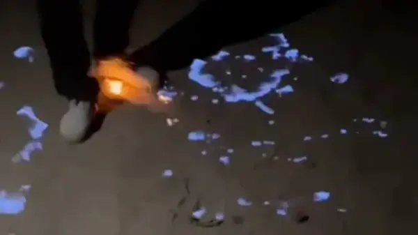 Земля горит под ногами: Огненная гора в Пакистане охвачена пламенем с 1955 года (видео)