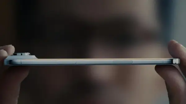 Одна из моделей iPhone 17 обесценивается рекордными темпами: что пошло не так