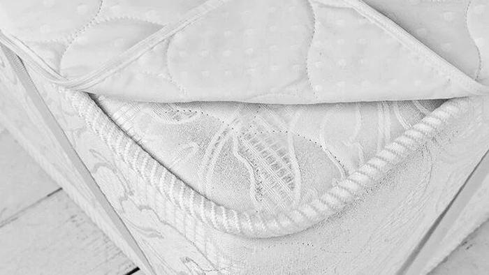 наматрасник