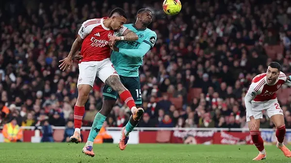 Арсенал с большим трудом справился с главным аутсайдером АПЛ