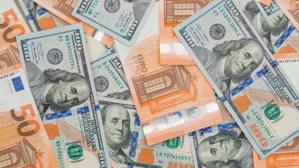 Стоимость доллара и евро почти не изменилась обменниках