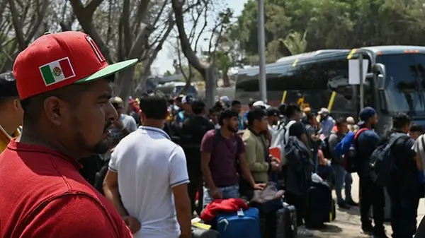 США предлагают нелегалам по 3000 долларов за «самодепортацию»