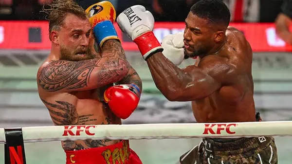 Джошуа говорит о сумбурности боя с Полом и отмечает попытки показать бокс