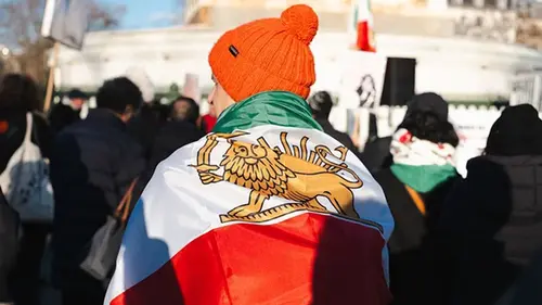 Власти Ирана пытаются подавить протесты выплатами по $6 в месяц