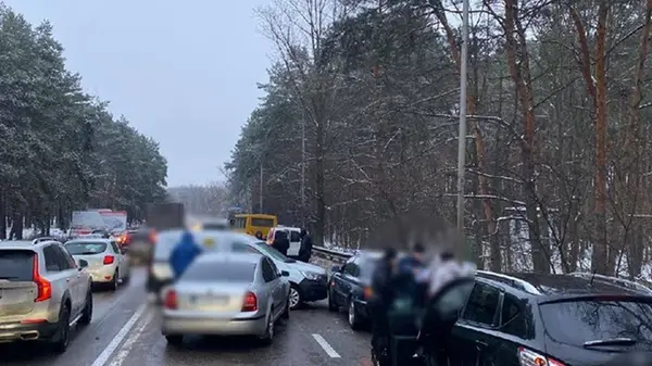 В Киеве произошло массовое ДТП с участием 13 авто