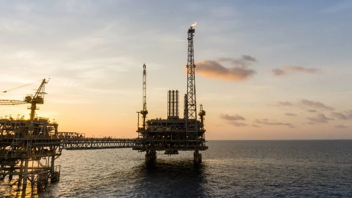 Протесты в Иране и угрозы Трампа повлияли на нефть: как изменилась цена