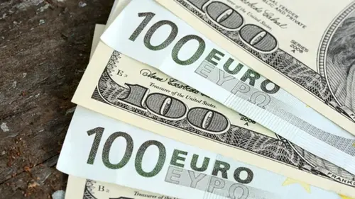 Доллар продолжает дешеветь: НБУ определил официальный курс валют на 15 января