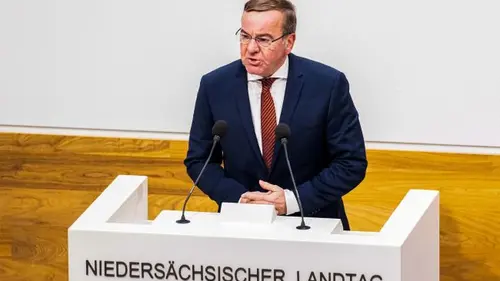 Германия и НАТО готовят комплексную защиту Гренландии и Арктики, — Писториус