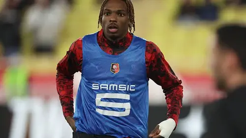 Ливерпуль заключил контракт с перспективным защитником