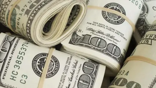 Ситуация напряженная, спрос растет: что будет с курсом доллара в последнюю неделю зимы