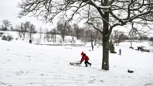 Остались две самые холодные ночи: какая погода будет в Украине на выходных и что с осадками