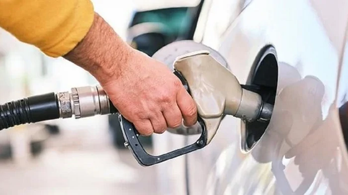 Есть три дня. АМКУ требует от АЗС объяснить повышение цен на топливо