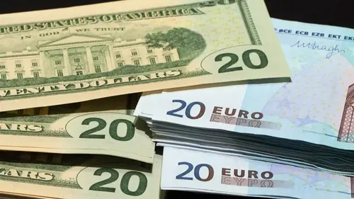 Сколько будут стоить 100 долларов до 15 марта: прогноз банкира