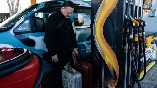 Рост цен на горючее: Кабмин готовит помощь украинцам, но не всем