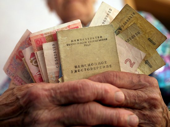 Украинцам поднимут пенсионный стаж на 10 лет