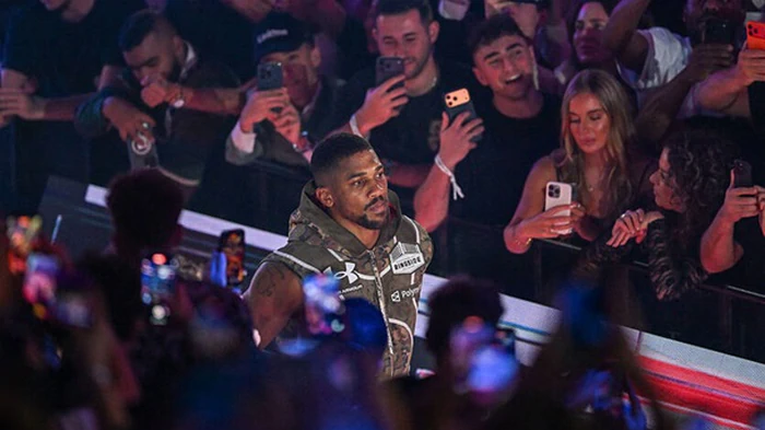 В команде Джошуа раскрыли детали его возвращения на ринг