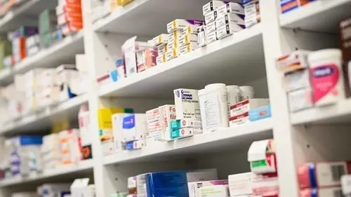 Со следующей недели на АЗС начнут продавать безрецептурные лекарства