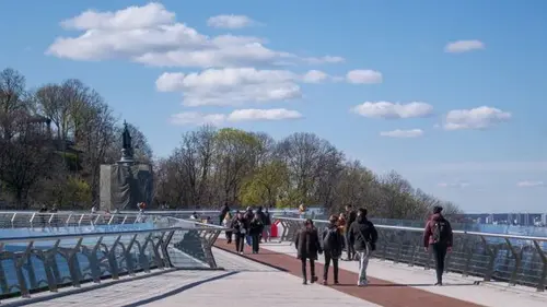 Готовить зонтик или очки? Что будет с погодой 21 марта в разных областях Украины