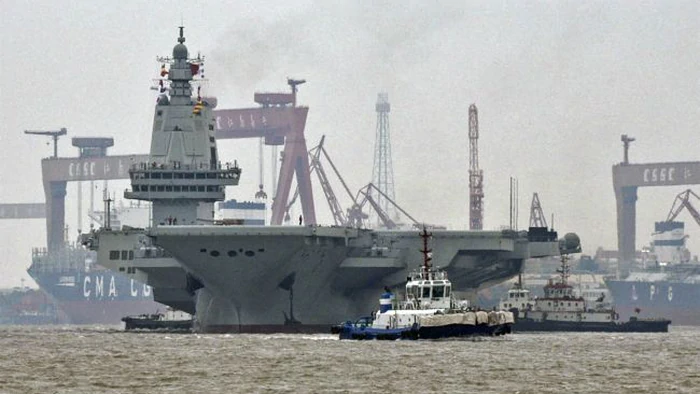 Ситуация накаляется: Трамп отправляет еще один авианосец на Ближний Во...