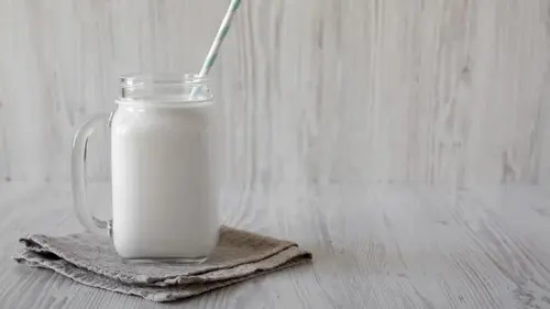 Напиток, который увлажняет и придает сил лучше других: достаточно одного стакана